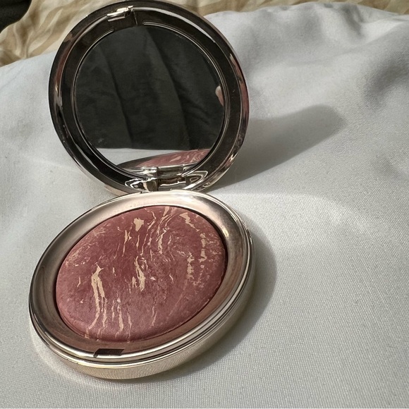 Ciate London- Blush - Picture 3 of 4